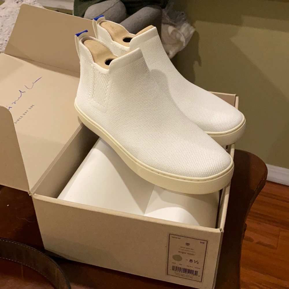 BNIB Rothy’s Chelsea in Bright White 8.5